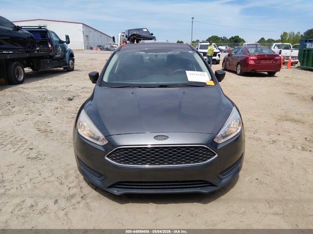 44999458 :رقم المزاد ، 1FADP3E27JL220556 vin ، 2018 Ford Focus S مزاد بيع