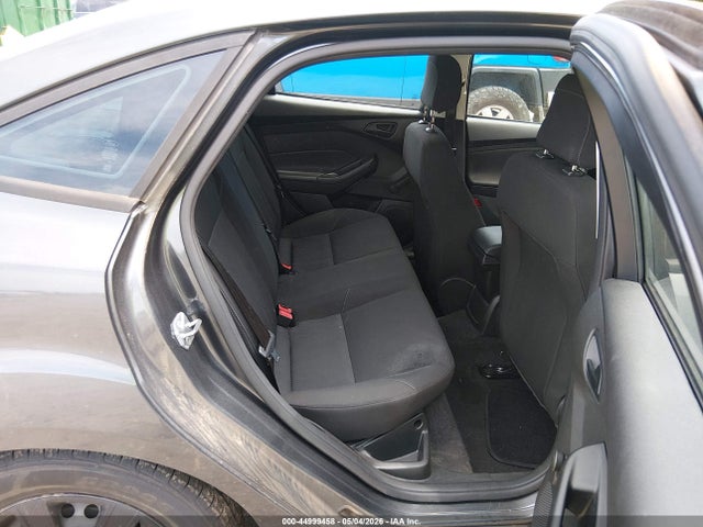 44999458 :رقم المزاد ، 1FADP3E27JL220556 vin ، 2018 Ford Focus S مزاد بيع