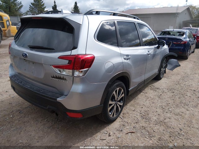 2022 Subaru Forester Limited მანქანა იყიდება აუქციონზე, vin: JF2SKAPC7NH468598, აუქციონის ნომერი: 44999485