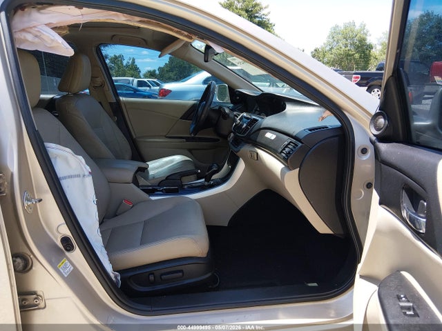 44999495 :رقم المزاد ، 1HGCR2F80FA139240 vin ، 2015 Honda Accord Ex-l مزاد بيع