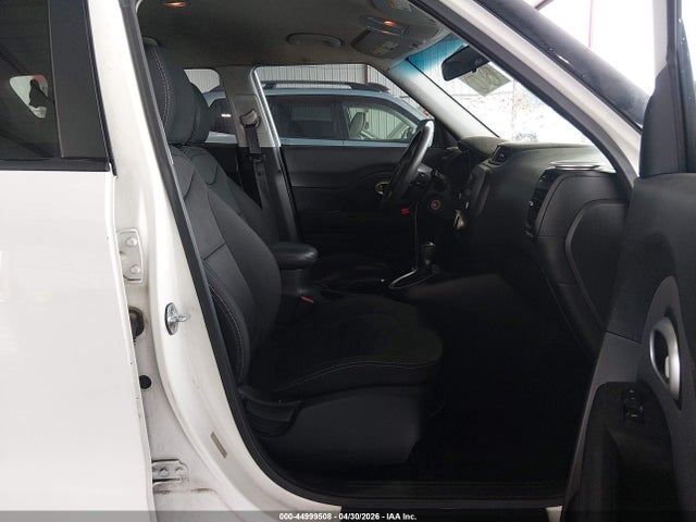 44999508 :رقم المزاد ، KNDJN2A21E7008186 vin ، 2014 Kia Soul مزاد بيع