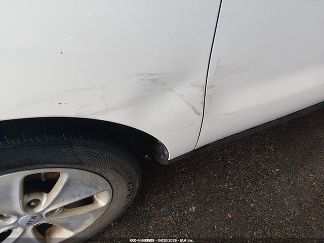 44999508 :رقم المزاد ، KNDJN2A21E7008186 vin ، 2014 Kia Soul مزاد بيع