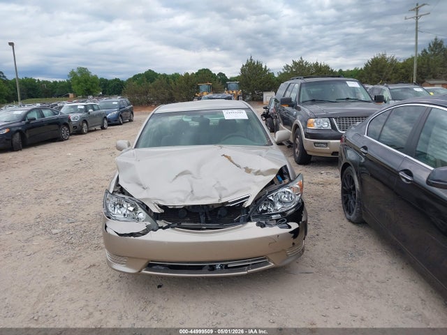 44999509 :رقم المزاد ، 4T1BE32K25U559829 vin ، 2005 Toyota Camry Le مزاد بيع