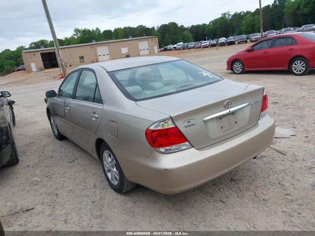 44999509 :رقم المزاد ، 4T1BE32K25U559829 vin ، 2005 Toyota Camry Le مزاد بيع