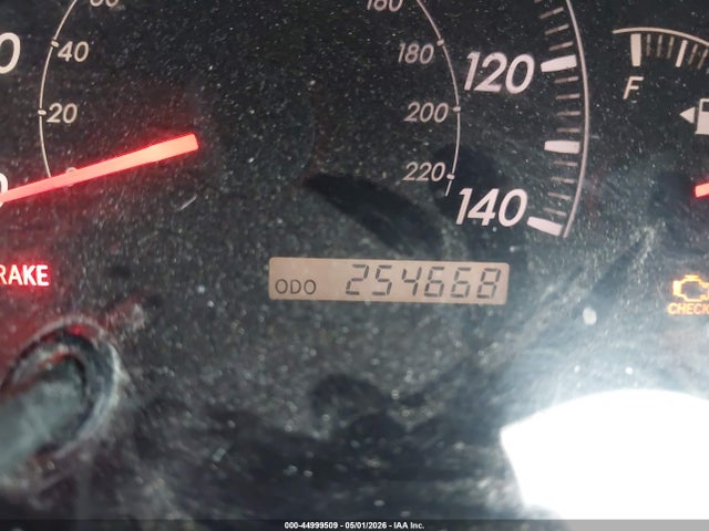 44999509 :رقم المزاد ، 4T1BE32K25U559829 vin ، 2005 Toyota Camry Le مزاد بيع