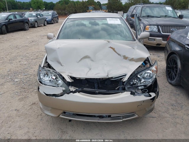 44999509 :رقم المزاد ، 4T1BE32K25U559829 vin ، 2005 Toyota Camry Le مزاد بيع