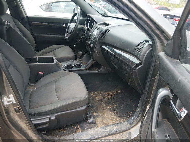 Auction sale of the 2013 Kia Sorento Lx, vin: 5XYKT3A61DG408124, lot number: 44999584