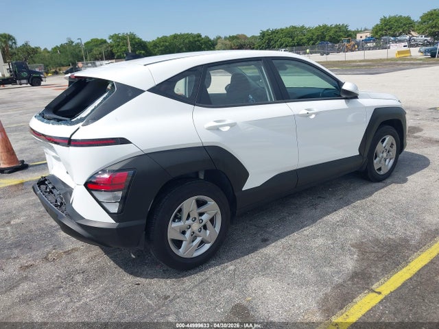2025 Hyundai Kona Se მანქანა იყიდება აუქციონზე, vin: KM8HA3AB4SU324352, აუქციონის ნომერი: 44999633