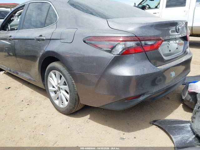 4T1C11AK4NU707307 Toyota CAMRY LE