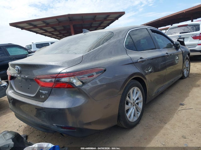 4T1C11AK4NU707307 Toyota CAMRY LE