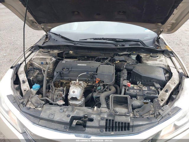 44999678 :رقم المزاد ، 1HGCR2F37GA103339 vin ، 2016 Honda Accord Lx مزاد بيع