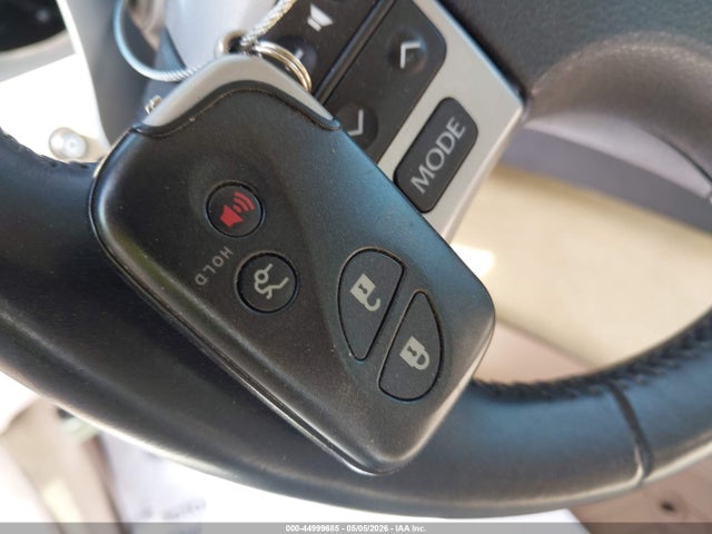 44999685 :رقم المزاد ، JTHFE2C2XE2510399 vin ، 2014 Lexus Is 350c مزاد بيع