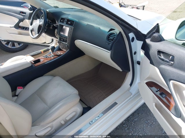 44999685 :رقم المزاد ، JTHFE2C2XE2510399 vin ، 2014 Lexus Is 350c مزاد بيع