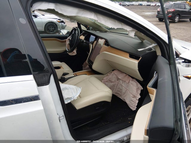 Продажа на аукционе авто 2019 Tesla Model X 100d/75d/long Range/standard Range, vin: 5YJXCDE29KF163404, номер лота: 44999701