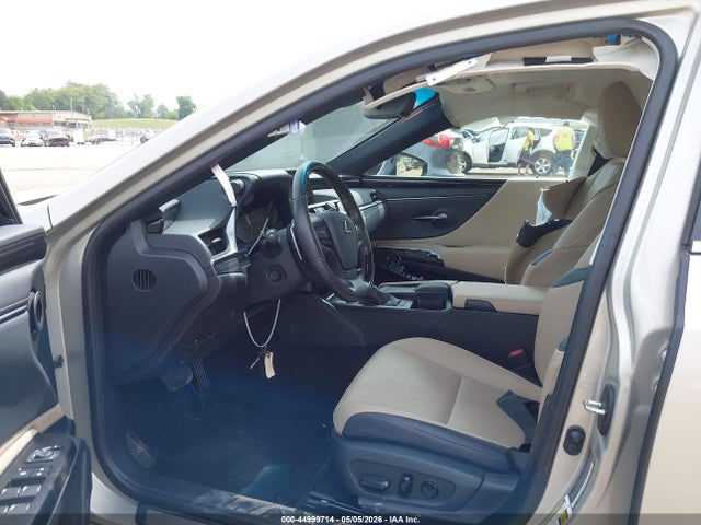 44999714 :رقم المزاد ، 58ADZ1B11MU106706 vin ، 2021 Lexus Es 350 مزاد بيع