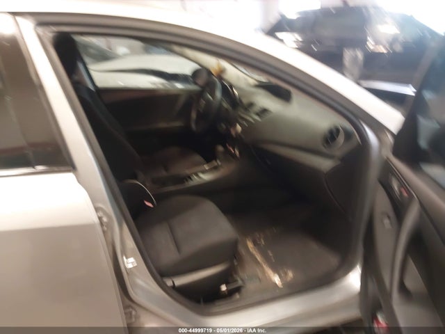 Продажа на аукционе авто 2011 Mazda Mazda3 I Sport, vin: JM1BL1UF5B1429930, номер лота: 44999719