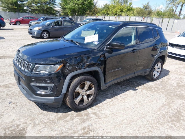 44999833 :رقم المزاد ، 3C4NJDBB9HT680147 vin ، 2017 Jeep New Compass Latitude 4x4 مزاد بيع