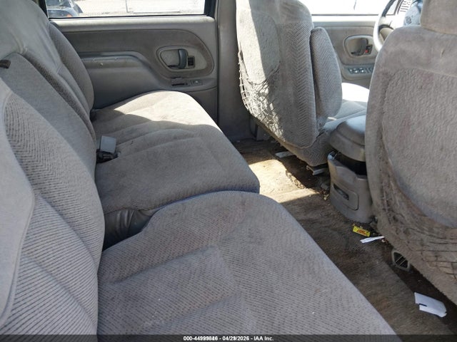 Aukcja sprzedaży 1999 Chevrolet Suburban 1500, vin: 3GNFK16R8XG270610, numer aukcji: 44999846