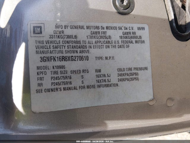 Aukcja sprzedaży 1999 Chevrolet Suburban 1500, vin: 3GNFK16R8XG270610, numer aukcji: 44999846