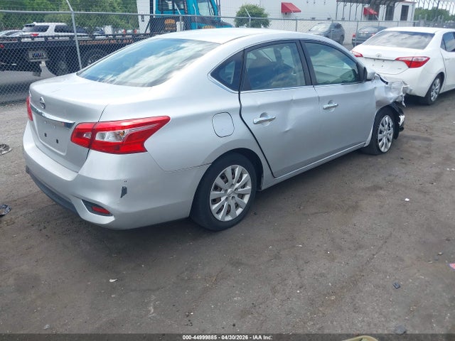 2018 Nissan Sentra S მანქანა იყიდება აუქციონზე, vin: 3N1AB7AP3JY324556, აუქციონის ნომერი: 44999885