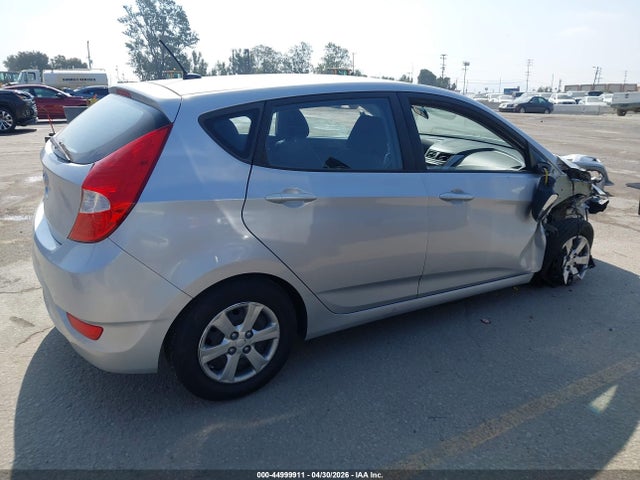 KMHCT5AE7GU279246 Hyundai ACCENT SE