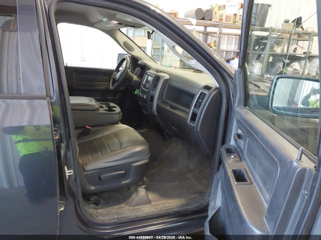 Продажа на аукционе авто 2017 Ram 1500 Tradesman  4x4 5'7 Box, vin: 1C6RR7KG7HS770140, номер лота: 44999917