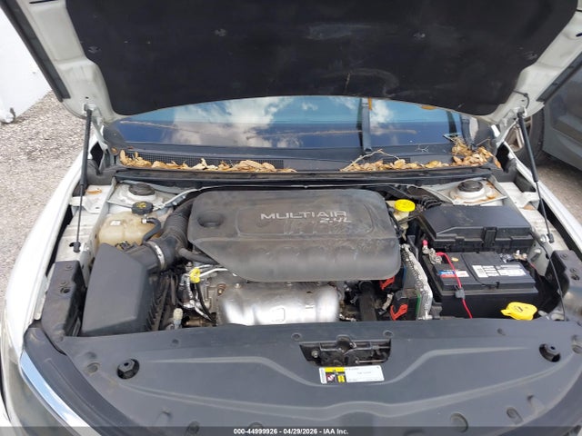 2015 Chrysler 200 Limited მანქანა იყიდება აუქციონზე, vin: 1C3CCCAB1FN618272, აუქციონის ნომერი: 44999926