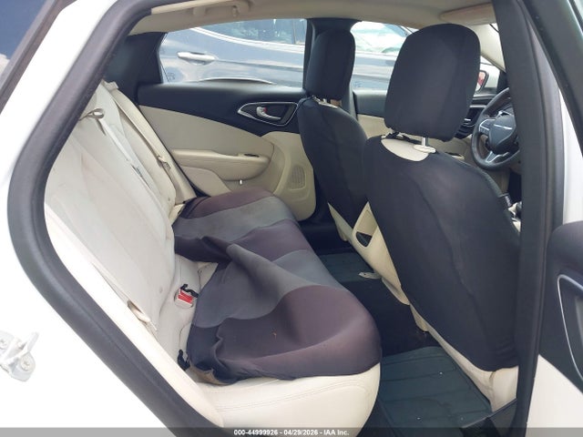 2015 Chrysler 200 Limited მანქანა იყიდება აუქციონზე, vin: 1C3CCCAB1FN618272, აუქციონის ნომერი: 44999926