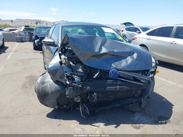 2013 Volkswagen Jetta Hybrid Sel Premium მანქანა იყიდება აუქციონზე, vin: 3VW637AJ5DM290916, აუქციონის ნომერი: 44999938