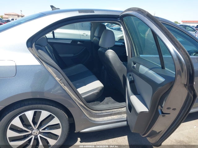 2013 Volkswagen Jetta Hybrid Sel Premium მანქანა იყიდება აუქციონზე, vin: 3VW637AJ5DM290916, აუქციონის ნომერი: 44999938
