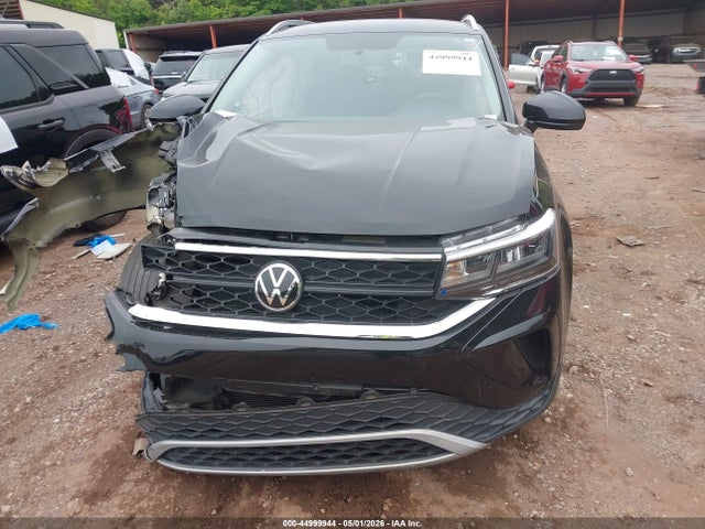 2022 Volkswagen Taos 1.5t Se მანქანა იყიდება აუქციონზე, vin: 3VVRX7B22NM075296, აუქციონის ნომერი: 44999944