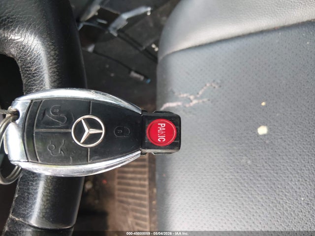 45000059 :رقم المزاد ، WDDGF54X78F044223 vin ، 2008 Mercedes-benz C 300 Luxury مزاد بيع
