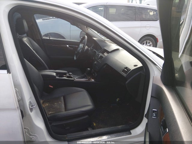45000059 :رقم المزاد ، WDDGF54X78F044223 vin ، 2008 Mercedes-benz C 300 Luxury مزاد بيع