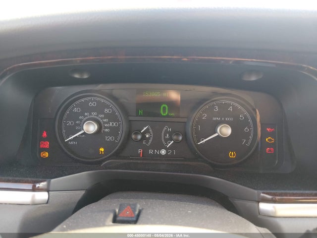 2008 Lincoln Town Car Signature Limited მანქანა იყიდება აუქციონზე, vin: 2LNHM82VX8X634309, აუქციონის ნომერი: 45000145
