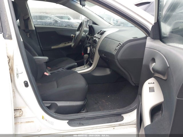 45000182 :رقم المزاد ، 2T1BU4EE1BC730940 vin ، 2011 Toyota Corolla S مزاد بيع