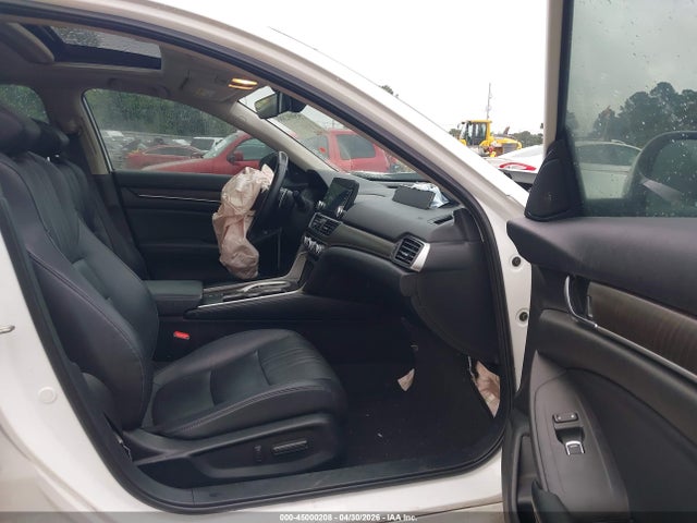 Продажа на аукционе авто 2018 Honda Accord Hybrid Ex-l, vin: 1HGCV3F55JA015447, номер лота: 45000208