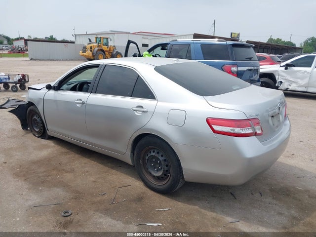 2011 Toyota Camry მანქანა იყიდება აუქციონზე, vin: 4T4BF3EK1BR122673, აუქციონის ნომერი: 45000215