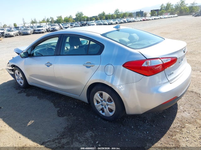 45000221 :رقم المزاد ، KNAFX4A64G5549565 vin ، 2016 Kia Forte Lx مزاد بيع
