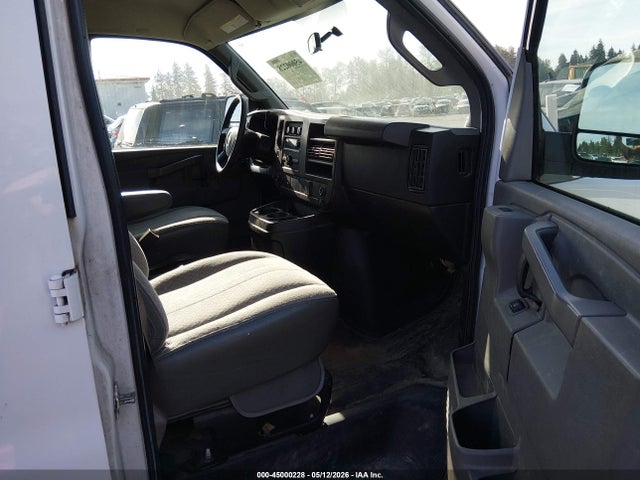 1GTW7AFFXH1906668 GMC Savana 2500 Work Van