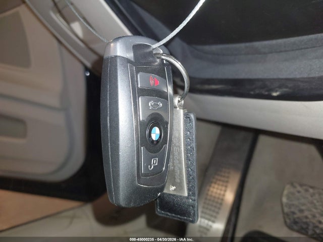 2013 Bmw 750i Xdrive მანქანა იყიდება აუქციონზე, vin: WBAYB6C55DC998395, აუქციონის ნომერი: 45000235