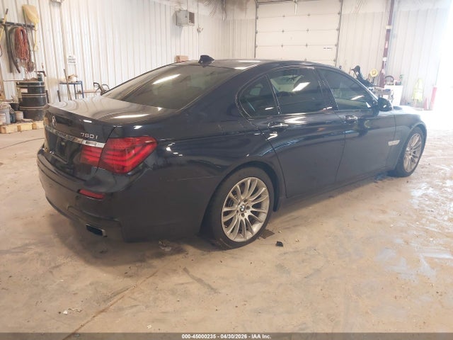 2013 Bmw 750i Xdrive მანქანა იყიდება აუქციონზე, vin: WBAYB6C55DC998395, აუქციონის ნომერი: 45000235