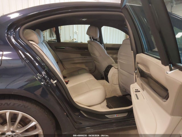 2013 Bmw 750i Xdrive მანქანა იყიდება აუქციონზე, vin: WBAYB6C55DC998395, აუქციონის ნომერი: 45000235