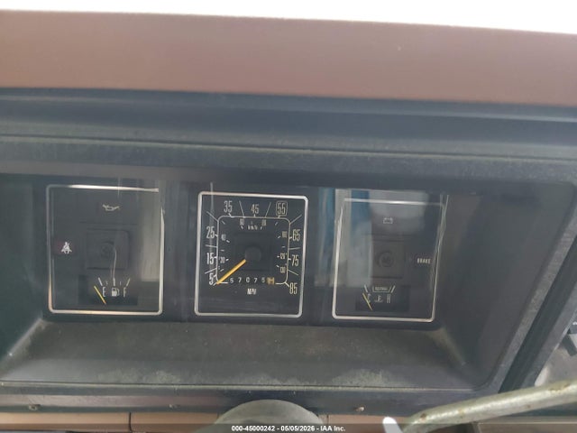 45000242 :رقم المزاد ، 1FDKE30G9BHA95277 vin ، 1982 Ford Econoline E350 Cutaway Van مزاد بيع