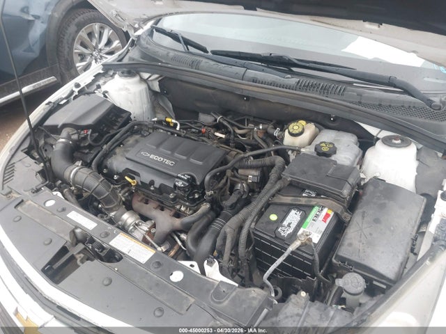 45000253 :رقم المزاد ، 1G1PE5SB4F7227826 vin ، 2015 Chevrolet Cruze 2lt Auto مزاد بيع