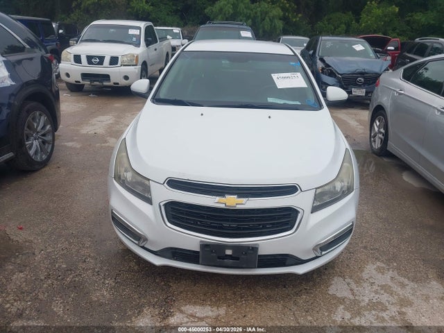 45000253 :رقم المزاد ، 1G1PE5SB4F7227826 vin ، 2015 Chevrolet Cruze 2lt Auto مزاد بيع