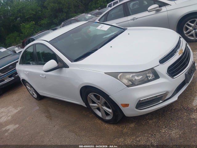 45000253 :رقم المزاد ، 1G1PE5SB4F7227826 vin ، 2015 Chevrolet Cruze 2lt Auto مزاد بيع