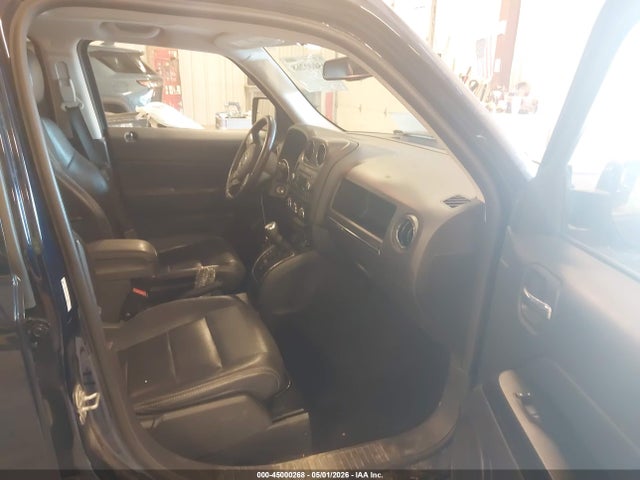 45000268 :رقم المزاد ، 1C4NJPFA8FD170913 vin ، 2015 Jeep Patriot High Altitude Edition مزاد بيع