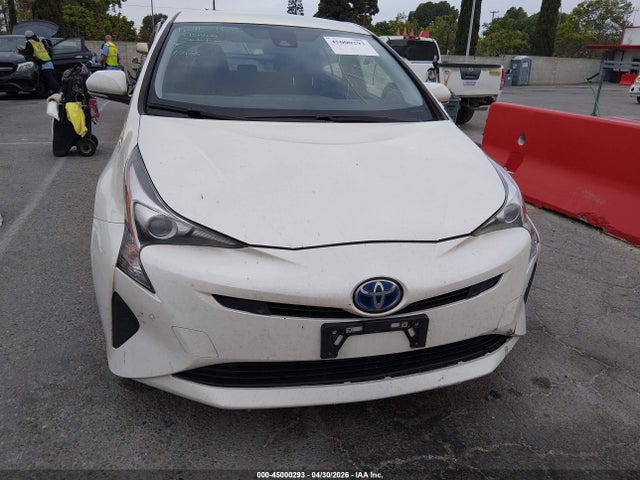 JTDKBRFUXH3055132 Toyota Prius Two