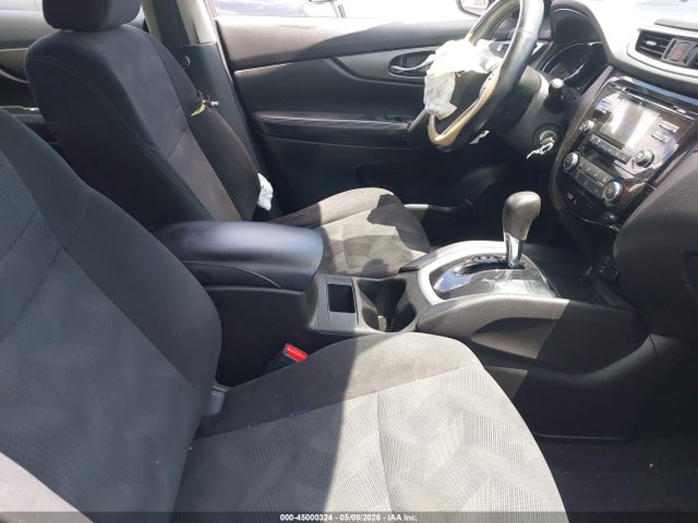 2015 Nissan Rogue S მანქანა იყიდება აუქციონზე, vin: 5N1AT2MV1FC809653, აუქციონის ნომერი: 45000324