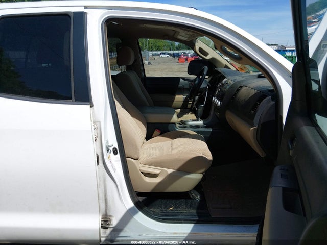 45000327 :رقم المزاد ، 5TFUW5F15CX267417 vin ، 2012 Toyota Tundra Grade 5.7l V8 مزاد بيع